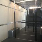 Mercedes-Benz Transporter mit Verzurrschienen im Boden und unter den Dachholmen inkl. Sperrstangen